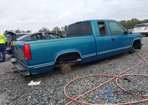 1998 Chevrolet C1500 Fleetside из США, поврежденный, VIN 2GCEC19R2W1108282